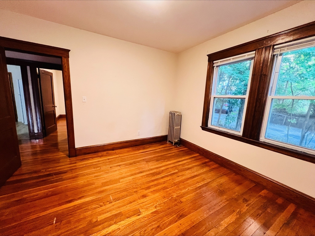 16 Russell Road, Unit 1 Newton, MA 02458 - Photo 9 of 14