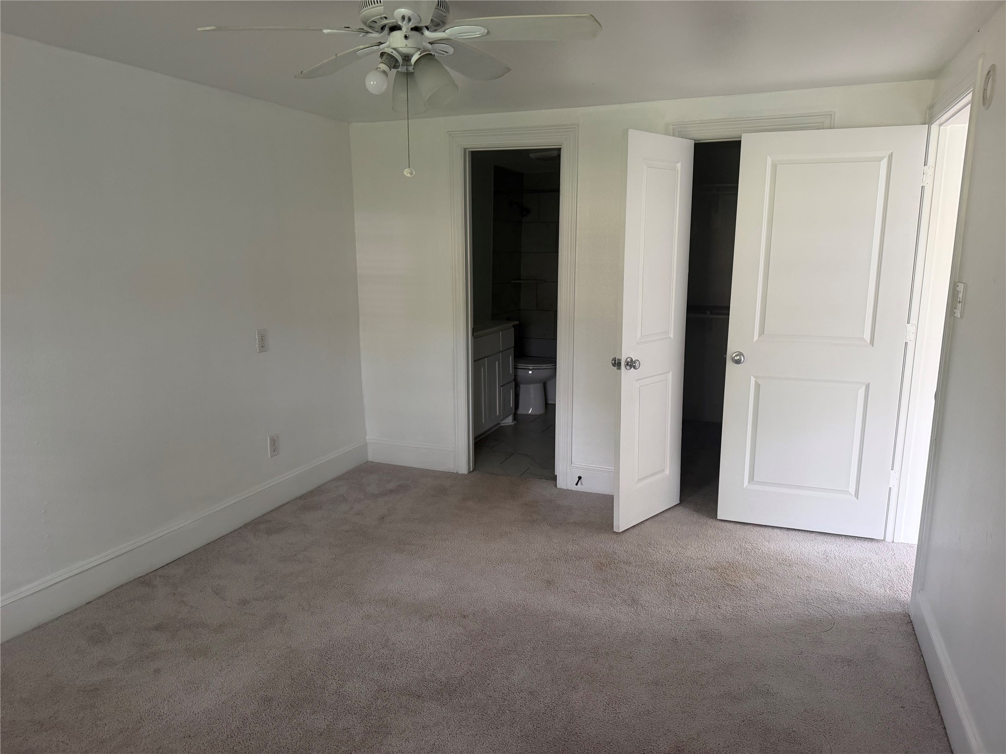 1510 Deats Road Dickinson, TX 77539 - Photo 4 of 10 Gallery Image 4