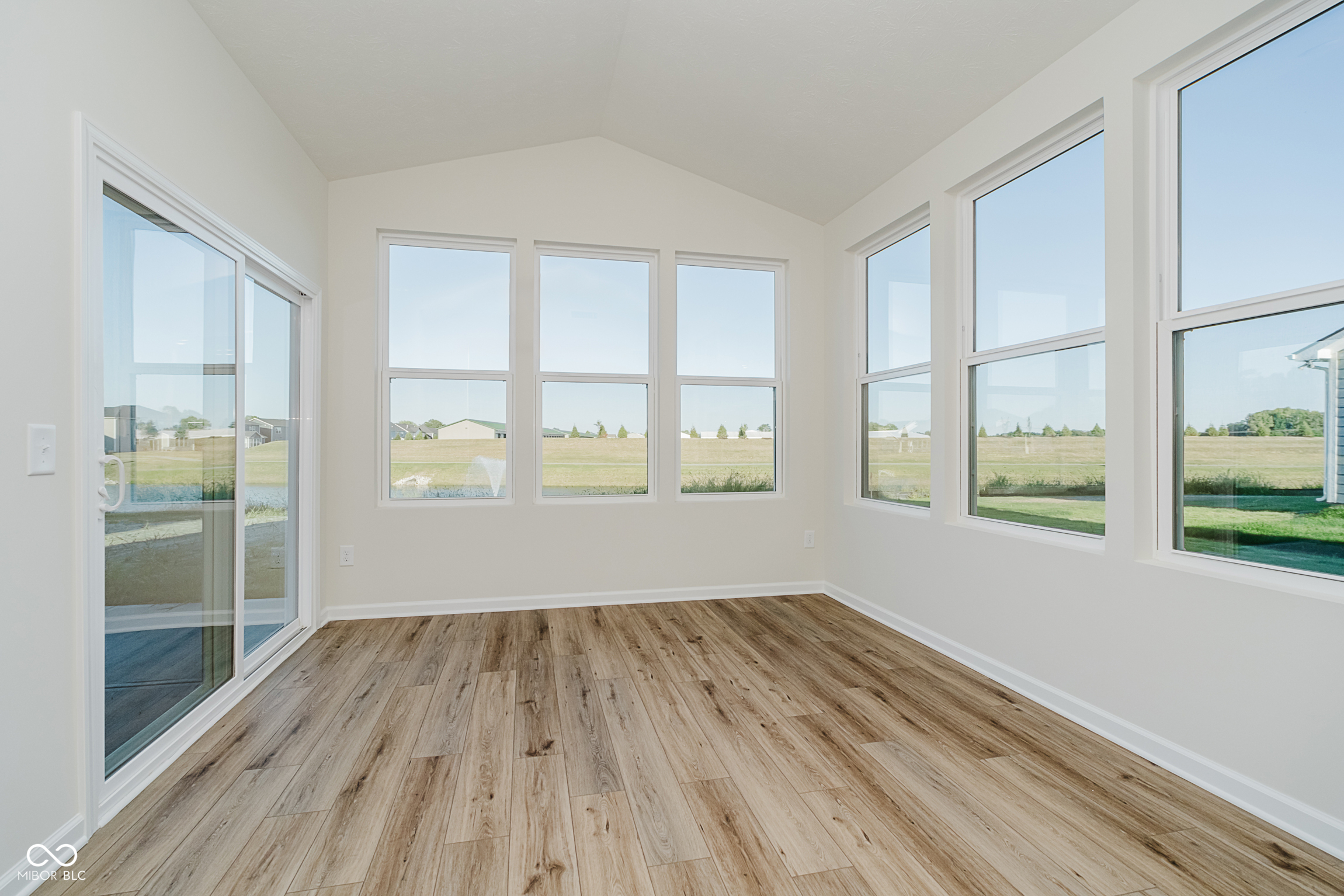 6353 Stone Side Drive Plainfield, IN 46168 - Photo 11 of 35