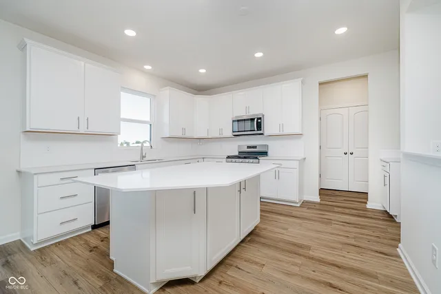 $470,900 | 6353 Stone Side Drive, Plainfield, IN 46168