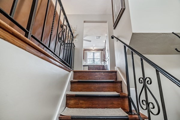 25 Osborne Street Lynn, MA 01905 - Photo 2 of 40 a view of entryway