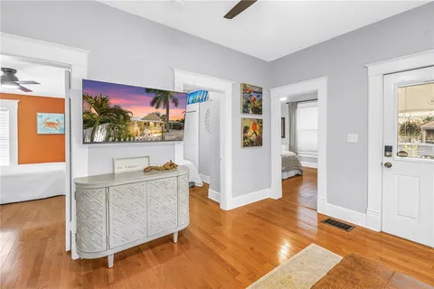 $599,000 | 748 11th Avenue North, St. Petersburg, FL 33701