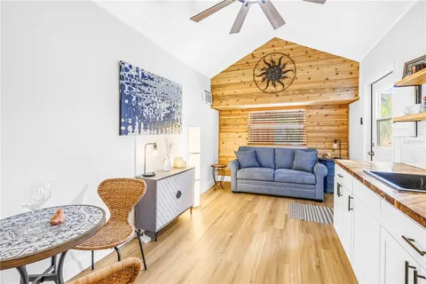 $599,000 | 748 11th Avenue North, St. Petersburg, FL 33701