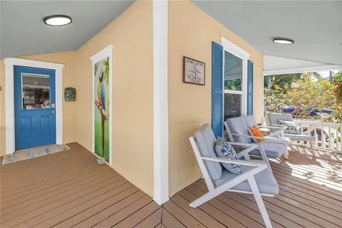 $599,000 | 748 11th Avenue North, St. Petersburg, FL 33701