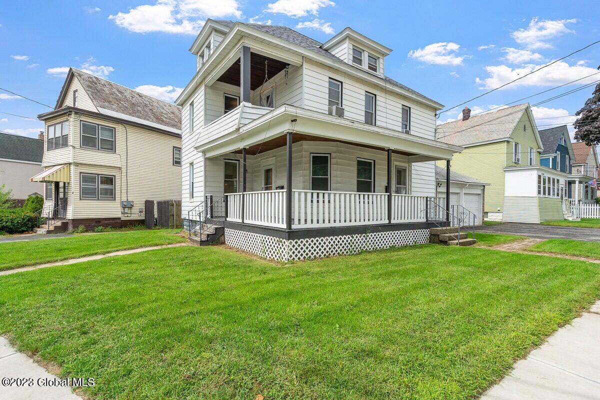 922 Thompson St Unit 2  