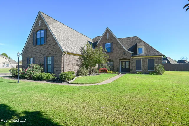 $499,900 | 14291 Buttercup Drive, Olive Branch, MS 38654