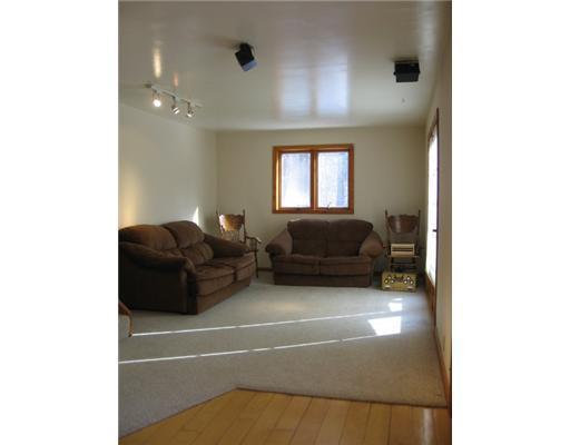 395 Liberty Road Washington, ME 04574 - Photo 5 of 25 Exterior Front.
