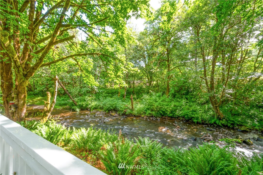 106 Slide Creek Road Longview, WA 98632 - Photo 13 of 38 a view of a garden