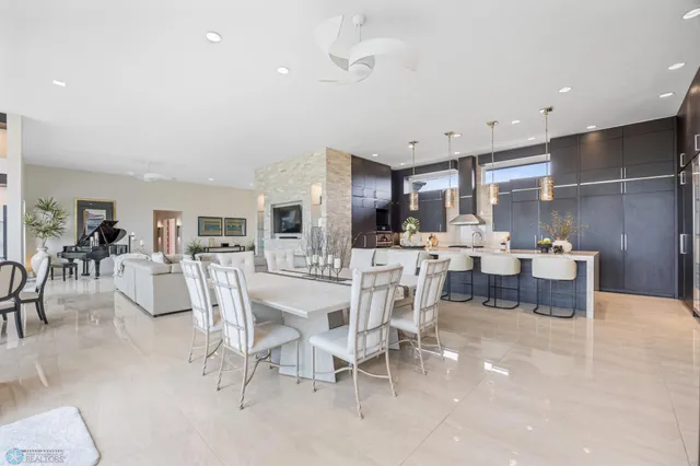 $1,130,000 | 505 Tessa Drive, Moorhead, MN 56560