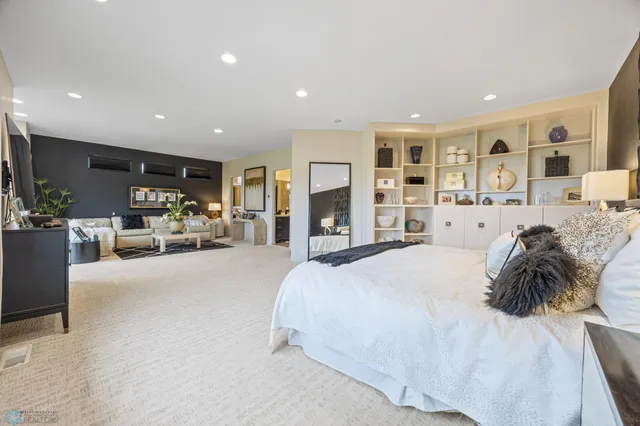 $1,130,000 | 505 Tessa Drive, Moorhead, MN 56560