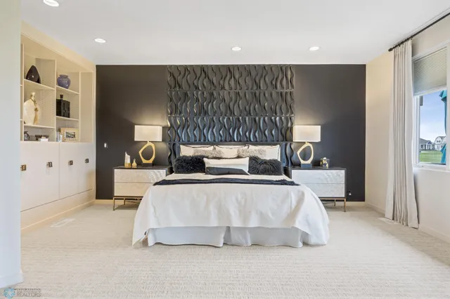 $1,130,000 | 505 Tessa Drive, Moorhead, MN 56560