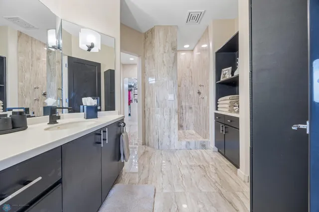 $1,130,000 | 505 Tessa Drive, Moorhead, MN 56560