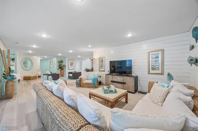 $1,130,000 | 505 Tessa Drive, Moorhead, MN 56560