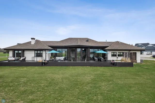 $1,130,000 | 505 Tessa Drive, Moorhead, MN 56560