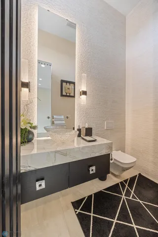 $1,130,000 | 505 Tessa Drive, Moorhead, MN 56560