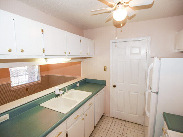 1733 Snowmass Court Mobile, AL 36609 - Photo 9 of 20
