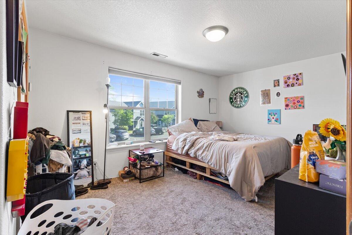 450 Midway Road, Unit 25 Medford, OR 97501 - Photo 10 of 24 15-450 Midway Rd Unit 25-16