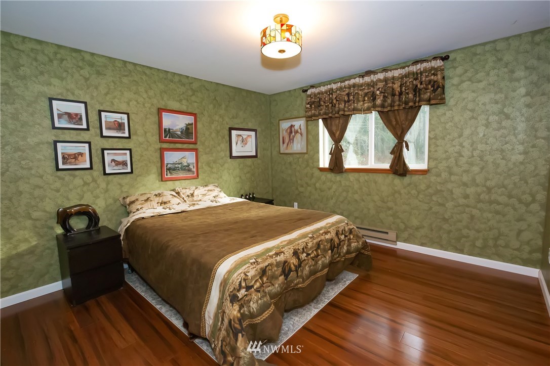 1442 Southwest Wildwood Road Port Orchard, WA 98367 - Photo 15 of 29 Gallery Image 15