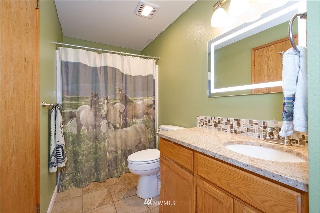 1442 Southwest Wildwood Road Port Orchard, WA 98367 - Photo 16 of 29 Gallery Image 16