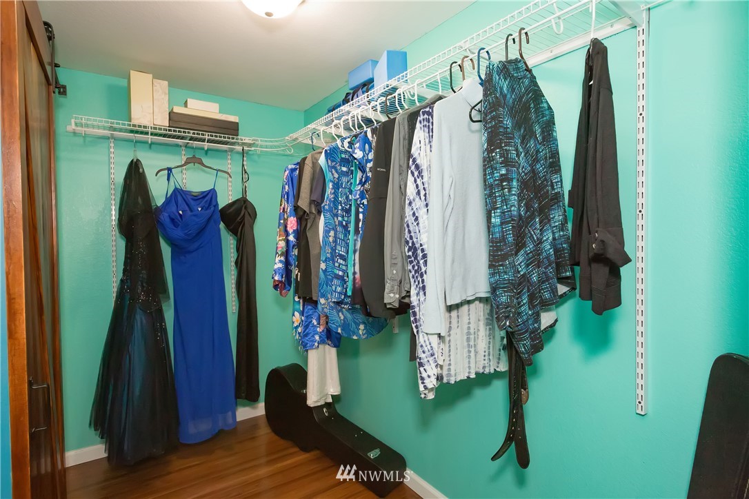 1442 Southwest Wildwood Road Port Orchard, WA 98367 - Photo 10 of 29 Gallery Image 10