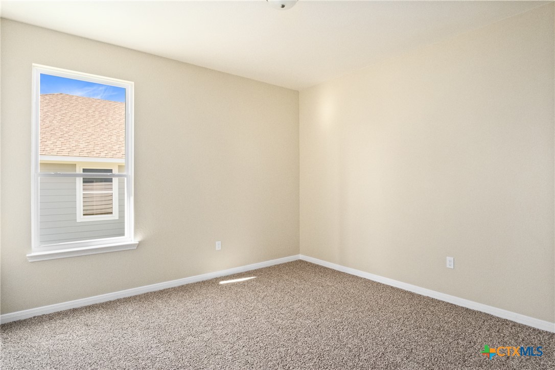 3211 Llano Alto Circle Temple, TX 76504 - Photo 17 of 29 an empty room with a window