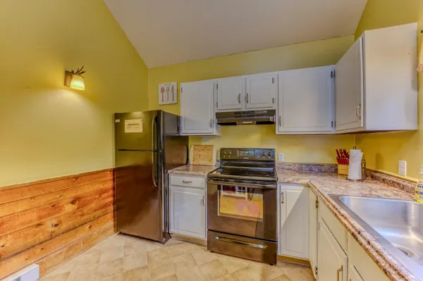 $289,900 | 28-1 Condo Road, Unit 1, Campton, NH 03223