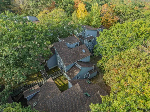 $289,900 | 28-1 Condo Road, Unit 1, Campton, NH 03223