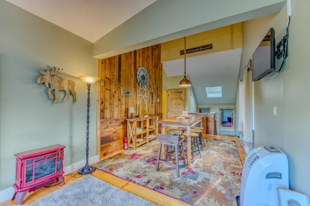 $304,900 | 28-1 Condo Road, Unit 1, Campton, NH 03223