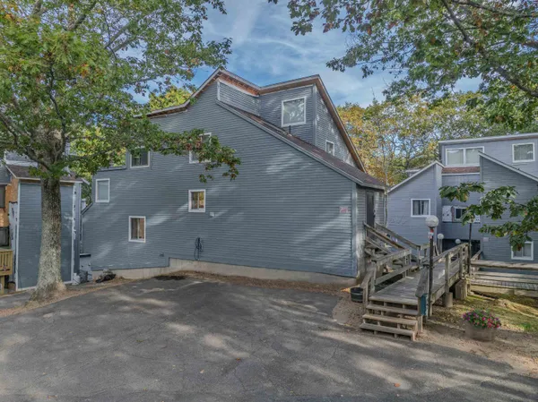 $289,900 | 28-1 Condo Road, Unit 1, Campton, NH 03223