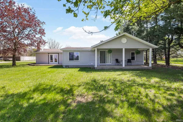 $395,000 | 55412 County Road 23, Bristol, IN 46507