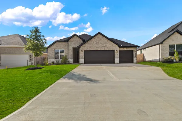 $370,000 | 4525 Iguaza Falls Drive, Conroe, TX 77303