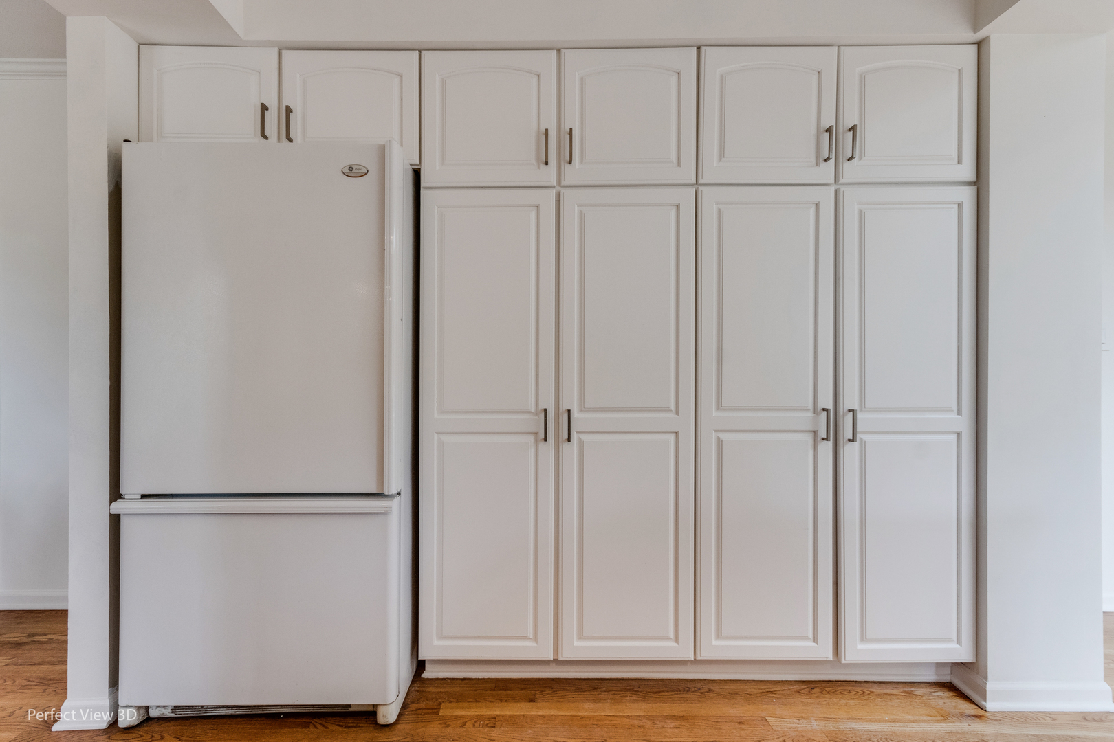 223 Brookbridge Road Trout Valley, IL 60013 - Photo 13 of 33 a view of a kitchen