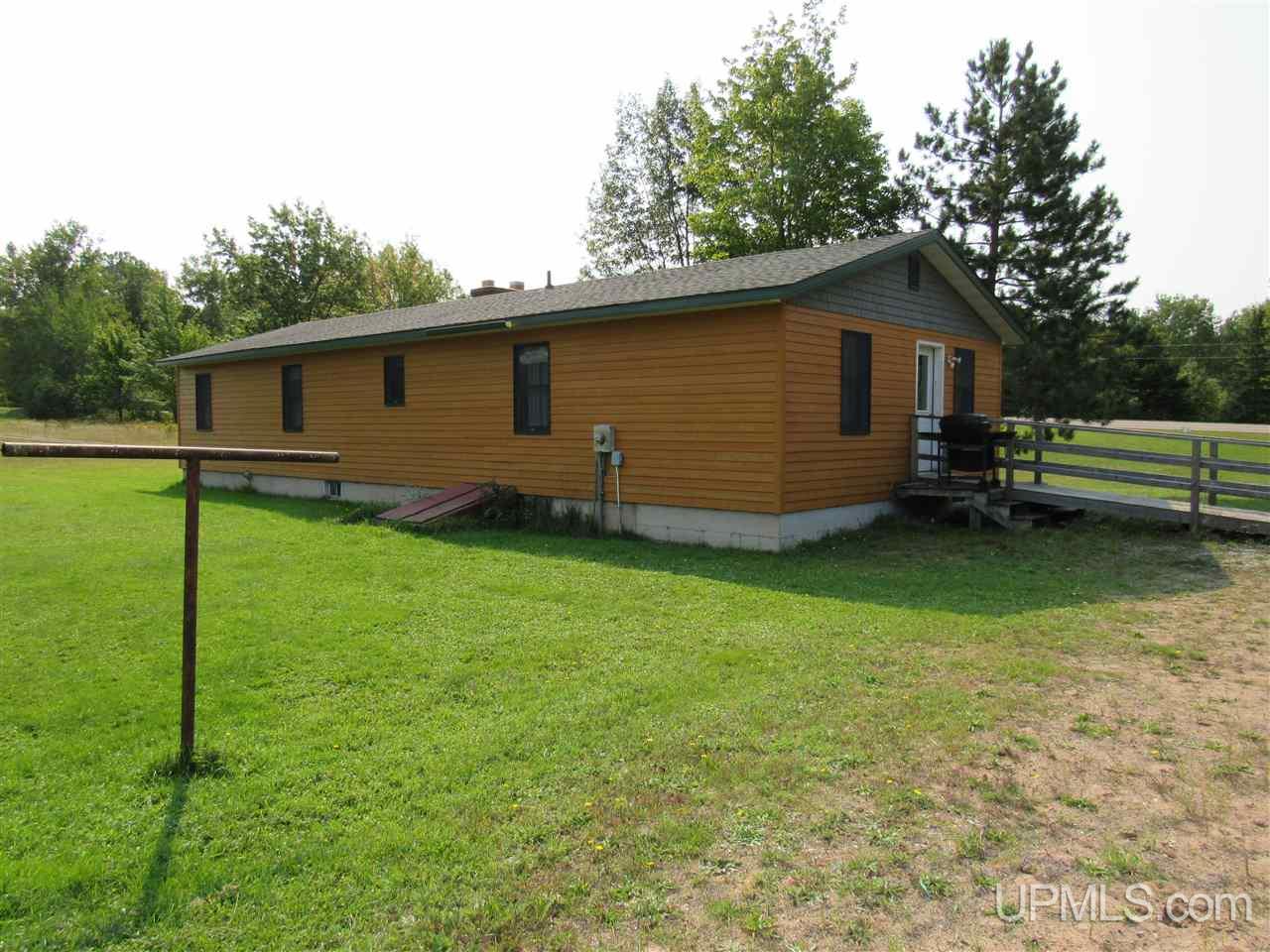 17357 Aura Road Lanse, MI 49946 - Photo 10 of 44 Gallery Image 10