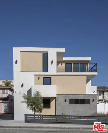 $4,050 | 1432-1432 West 9th Street, Unit 1432, San Pedro, CA 90732