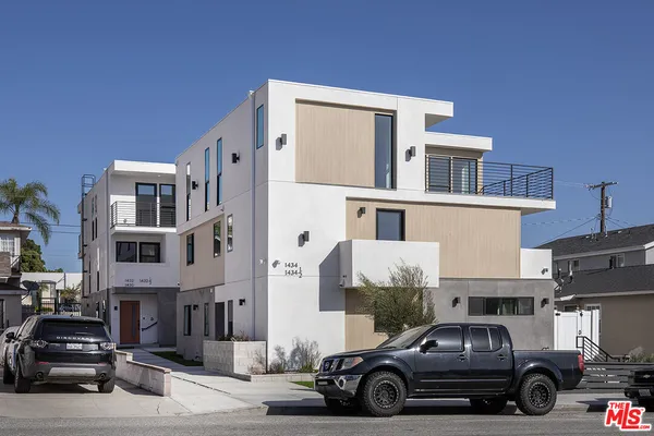 $4,050 | 1432-1432 West 9th Street, Unit 1432, San Pedro, CA 90732