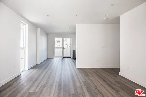 $4,050 | 1432-1432 West 9th Street, Unit 1432, San Pedro, CA 90732