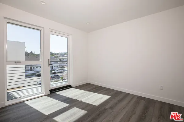 $4,050 | 1432-1432 West 9th Street, Unit 1432, San Pedro, CA 90732