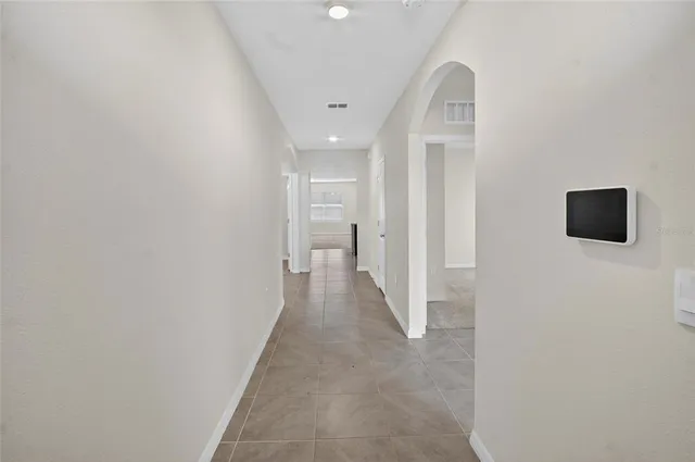 $297,900 | 820 Sun Burst Road, Winter Haven, FL 33880