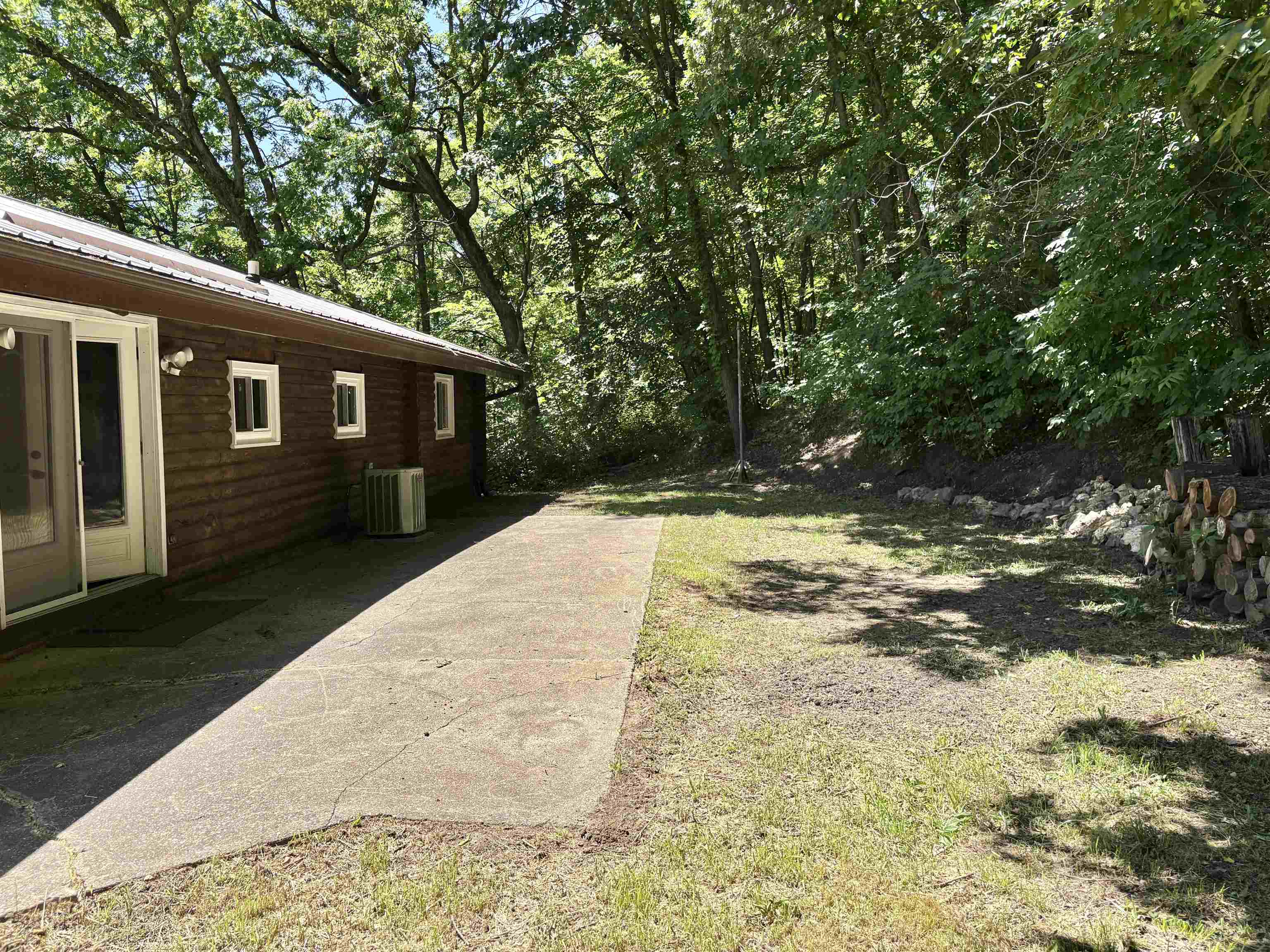 63368 County Road North Prairie du Chien, WI 53821 - Photo 8 of 48