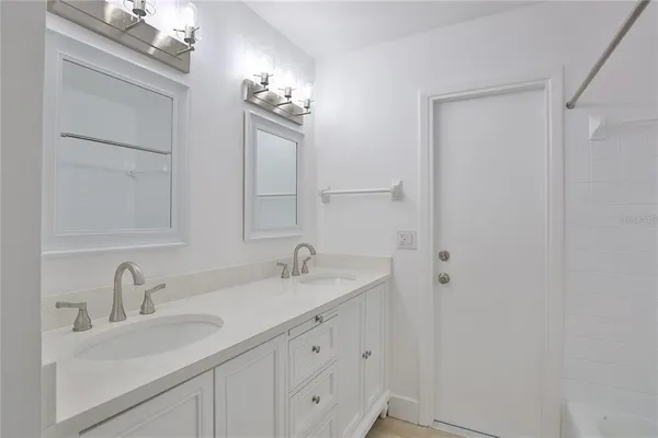 $3,295 | 2834 Hardee Drive, Sarasota, FL 34231