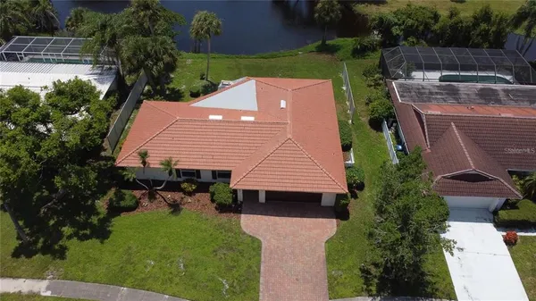 $3,295 | 2834 Hardee Drive, Sarasota, FL 34231