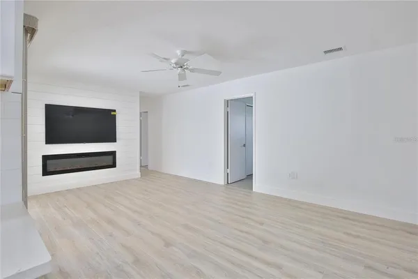 $3,295 | 2834 Hardee Drive, Sarasota, FL 34231