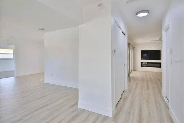 $3,295 | 2834 Hardee Drive, Sarasota, FL 34231