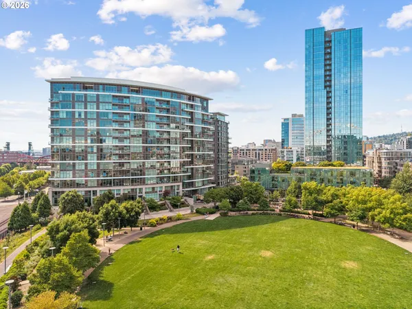 $720,000 | 949 Northwest Overton Street, Unit 402, Portland, OR 97209