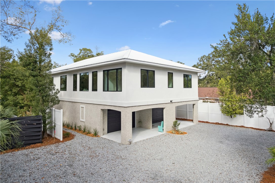 669 Arnold Lane St. Simons Island, GA 31522 - Photo 2 of 44