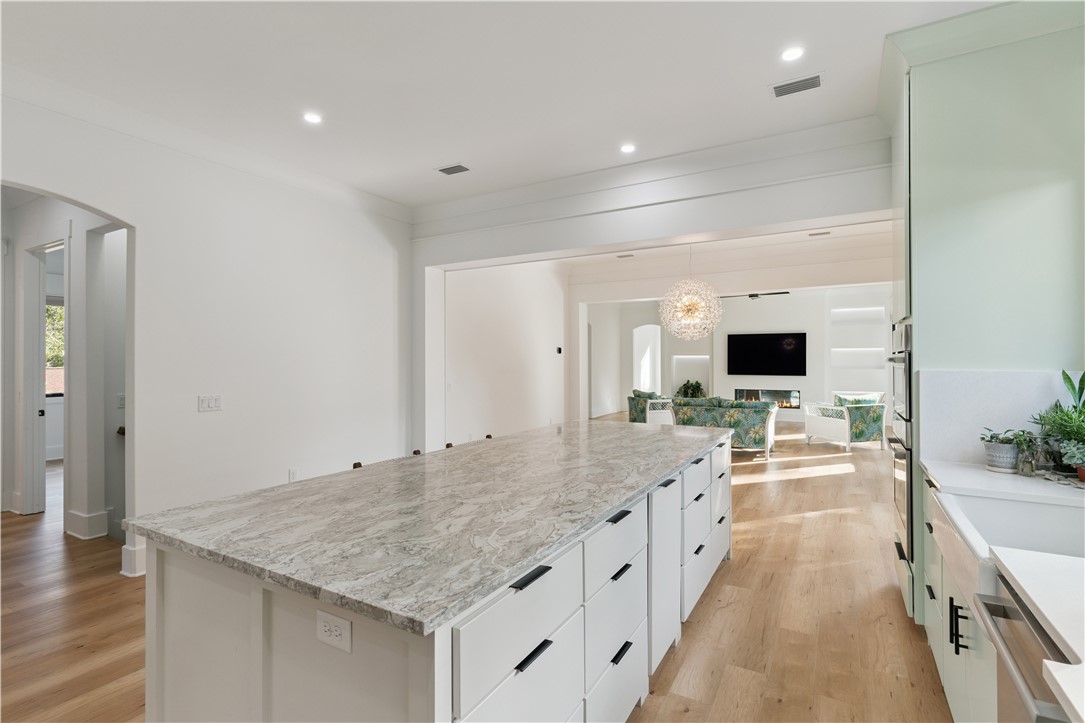 669 Arnold Lane St. Simons Island, GA 31522 - Photo 9 of 44