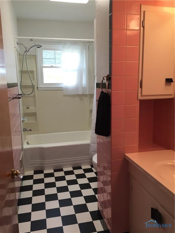 3837 Sherbrooke Road Toledo, OH 43613 - Photo 8 of 20 Gallery Image 8