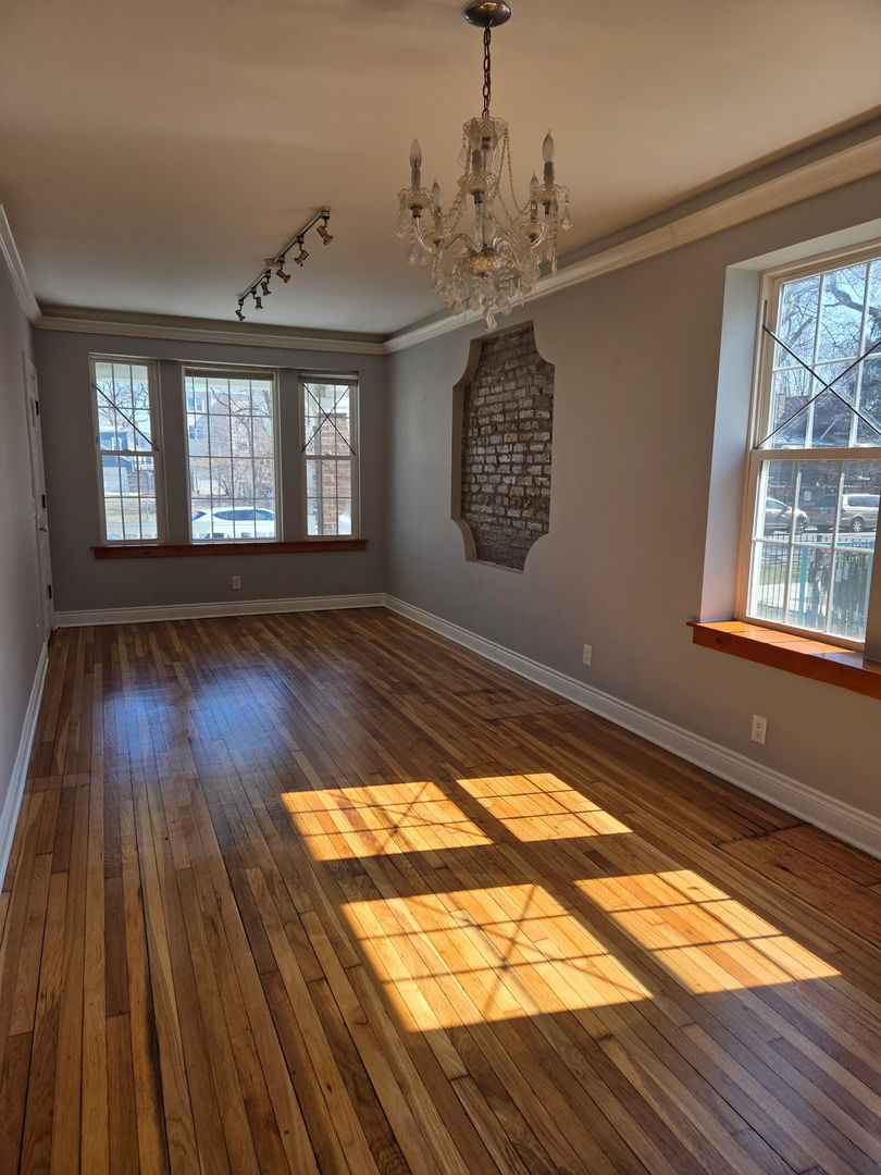 844 North Harding Avenue, Unit 1 Chicago, IL 60651 - Photo 2 of 12