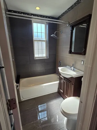 $1,500 | 844 North Harding Avenue, Unit 1, Chicago, IL 60651