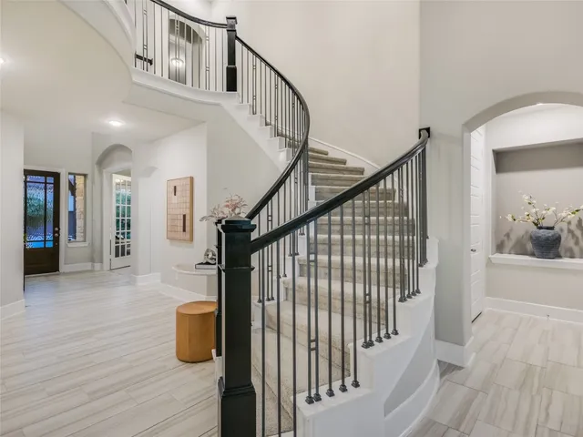 $5,000 | 2610 Sunset Vista Circle, Unit 16, Spicewood, TX 78669